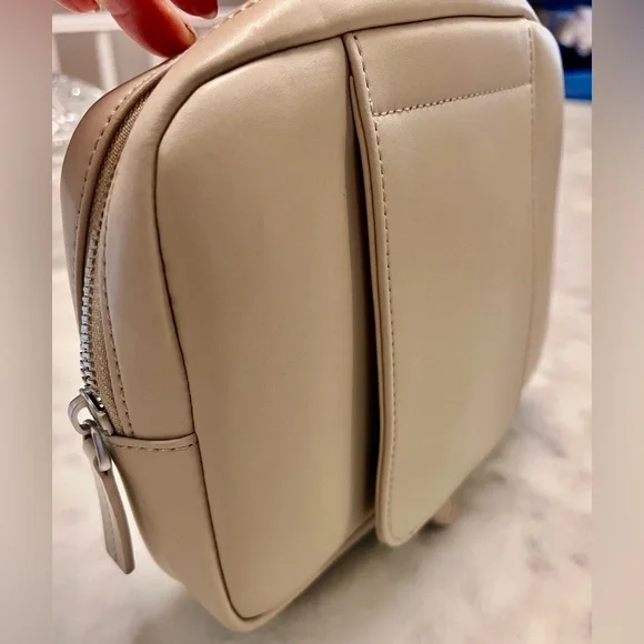 MONOS Metro Beige Attachable Accessory Bag - Picture 5 of 8